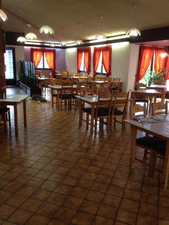 Hotel Fleuritel Charleville-Mézières Eksteriør billede